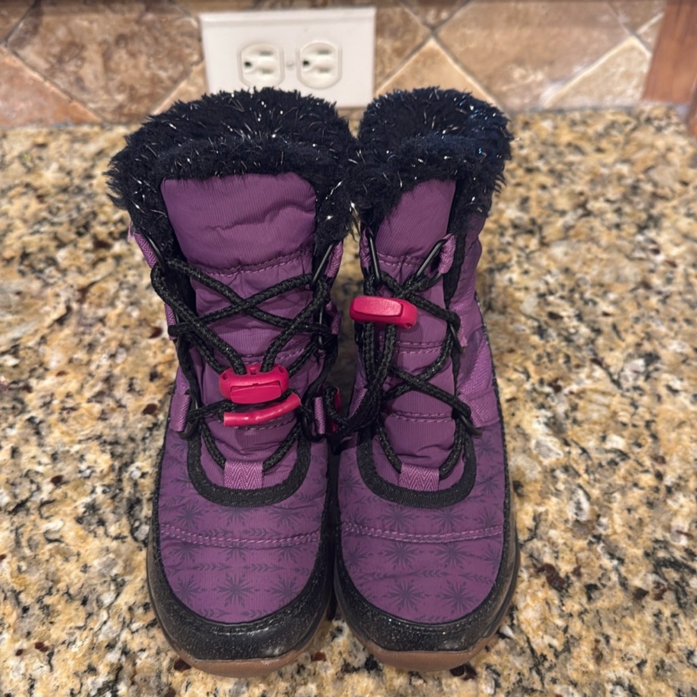 EUC SOREL x Disney Frozen 2, Purple